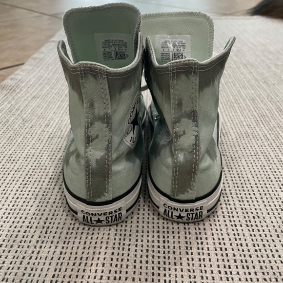 Converse - Picture 3 of 3